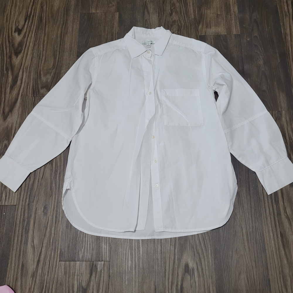 Free Assembly Womens Classic White Shirt Size S Button Down Bubble Sleeve